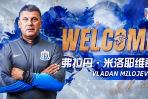 记者：米洛耶维奇有冠军经验，相比斯卢茨基优势是团队构成